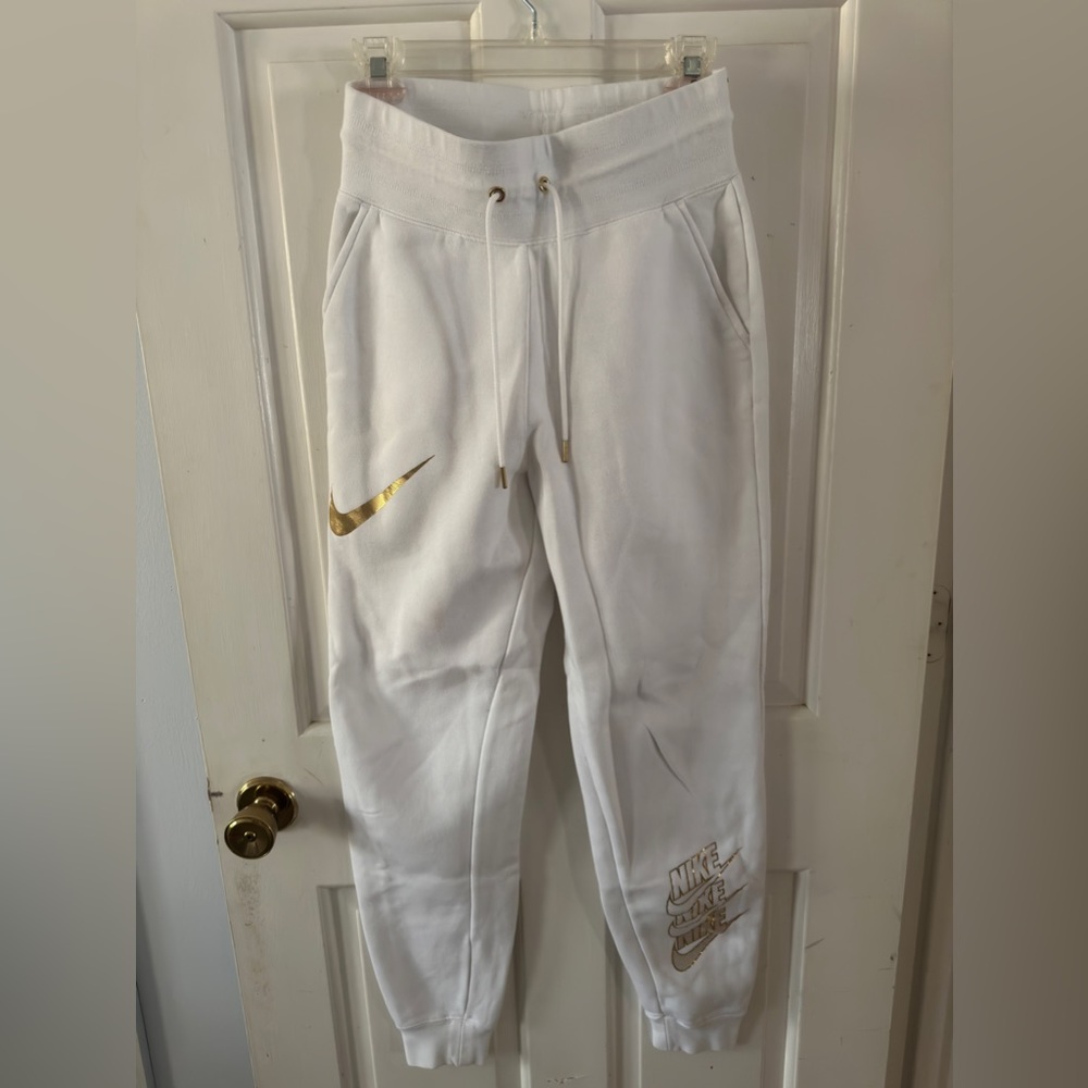 Nike sweatpants